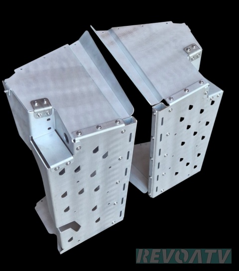 Podstopnice aluminiowe do CFMOTO GEN3 Podstopnice aluminiowe do CFMOTO GEN3