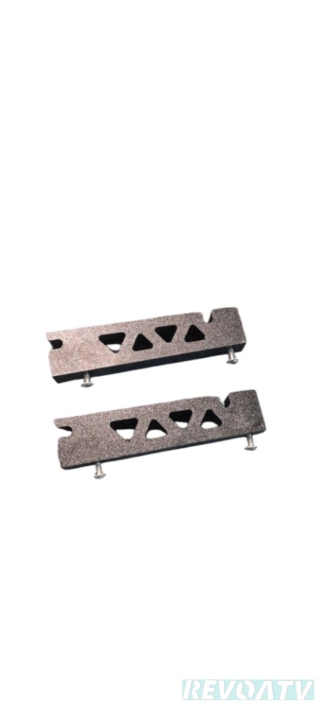 Wypinana skrzynka zamiast siedzenia pasażera QJMotor