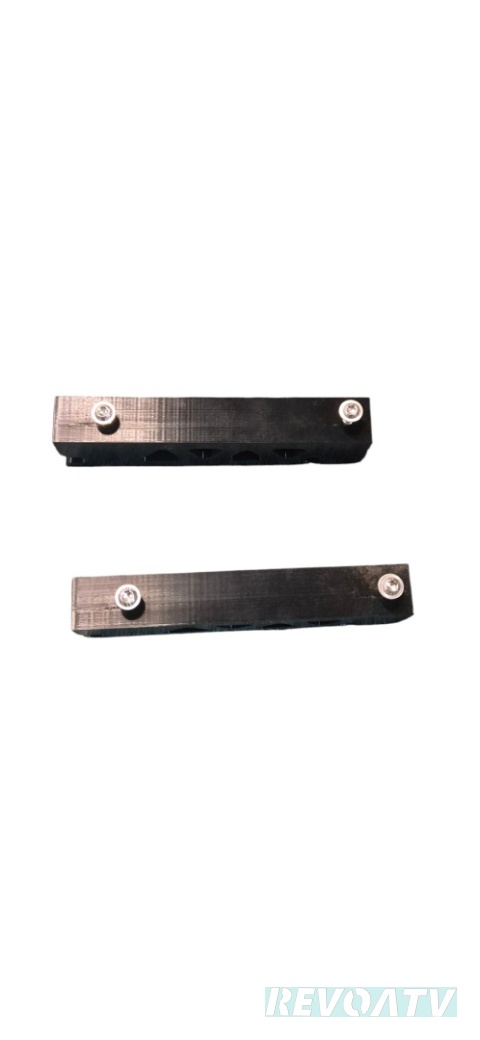 Wypinana skrzynka zamiast siedzenia pasażera QJMotor