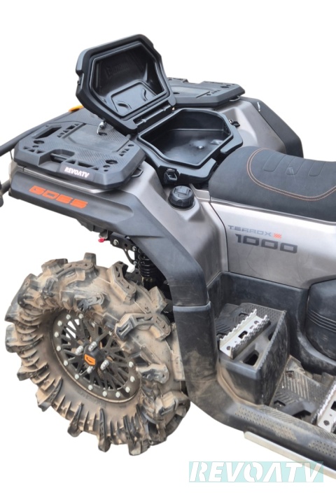 Kuferek Mud Tesseract zamiast fotela pasażera GOES TERROX 1000 CFMOTO GEN3 1000/850